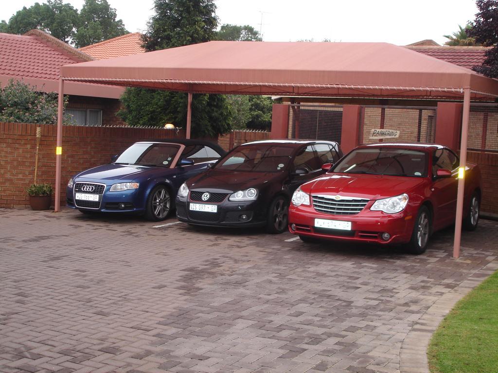 Asante Guest House Vanderbijlpark Zewnętrze zdjęcie