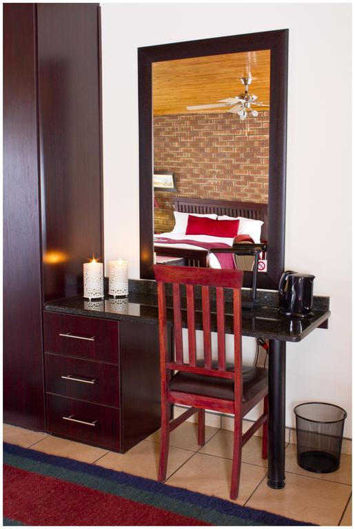 Asante Guest House Vanderbijlpark Zewnętrze zdjęcie
